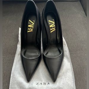 Zara black leather high heel shoes